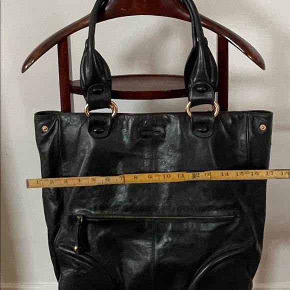 BCBG soft leather large beautiful black purse . - Picture 3 of 5